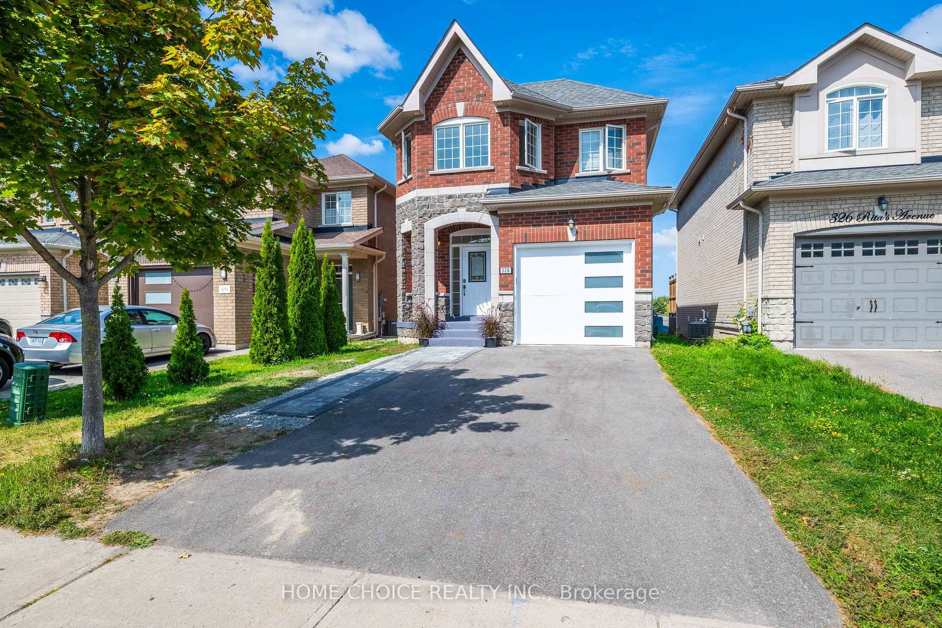 Beautiful Detached 2 Story 4 1 Bedrooms, Walkout Basement Apartment, Located in highly sought after Summerhill community and Close To Southlake Hospital, Highways 400 404, Upper Canada Mall, Restaurants, Parks, ...