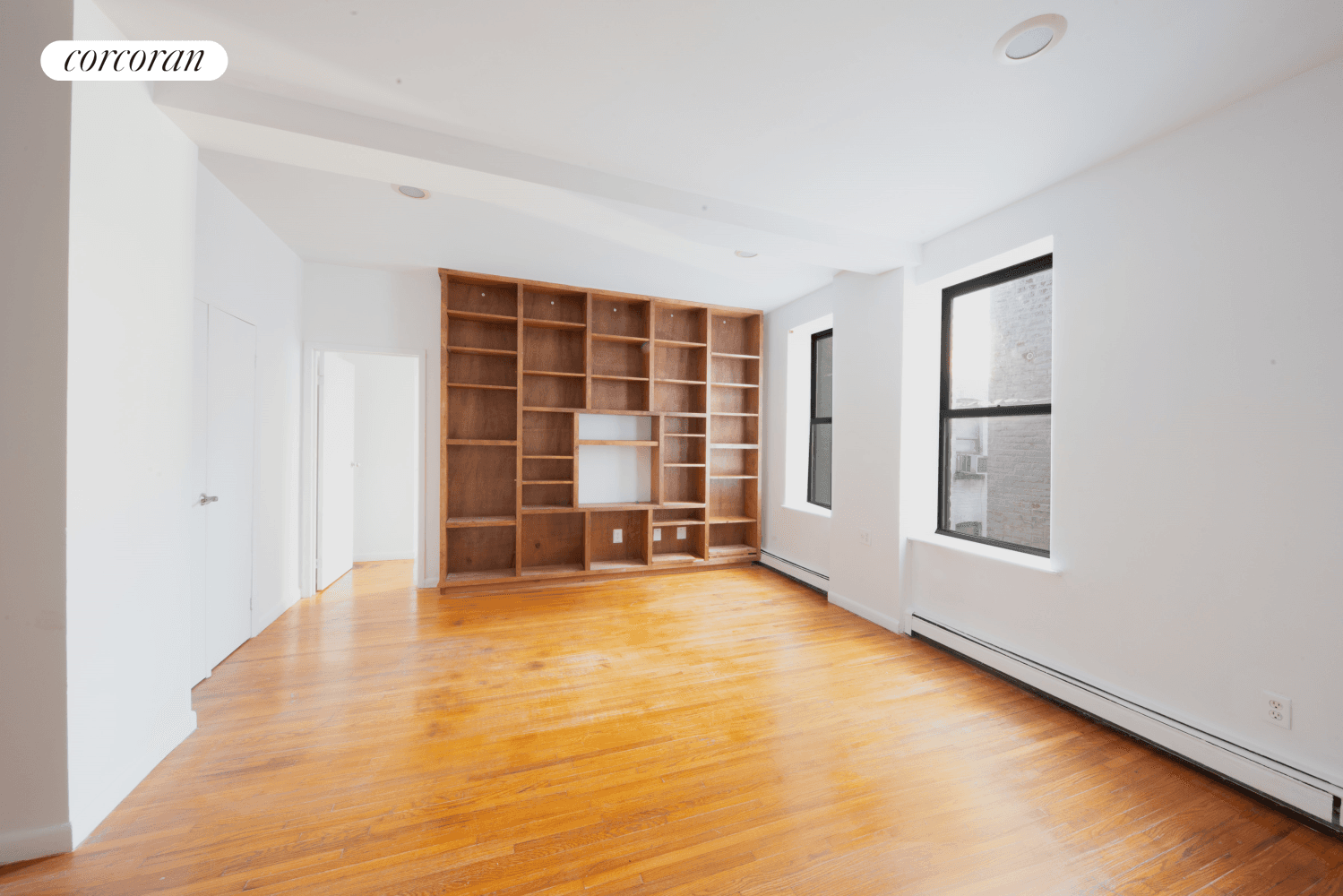 Experience the spacious comfort of Unit 4H at 260 Linden Boulevard, located in the dynamic Prospect Lefferts Gardens Flatbush area.