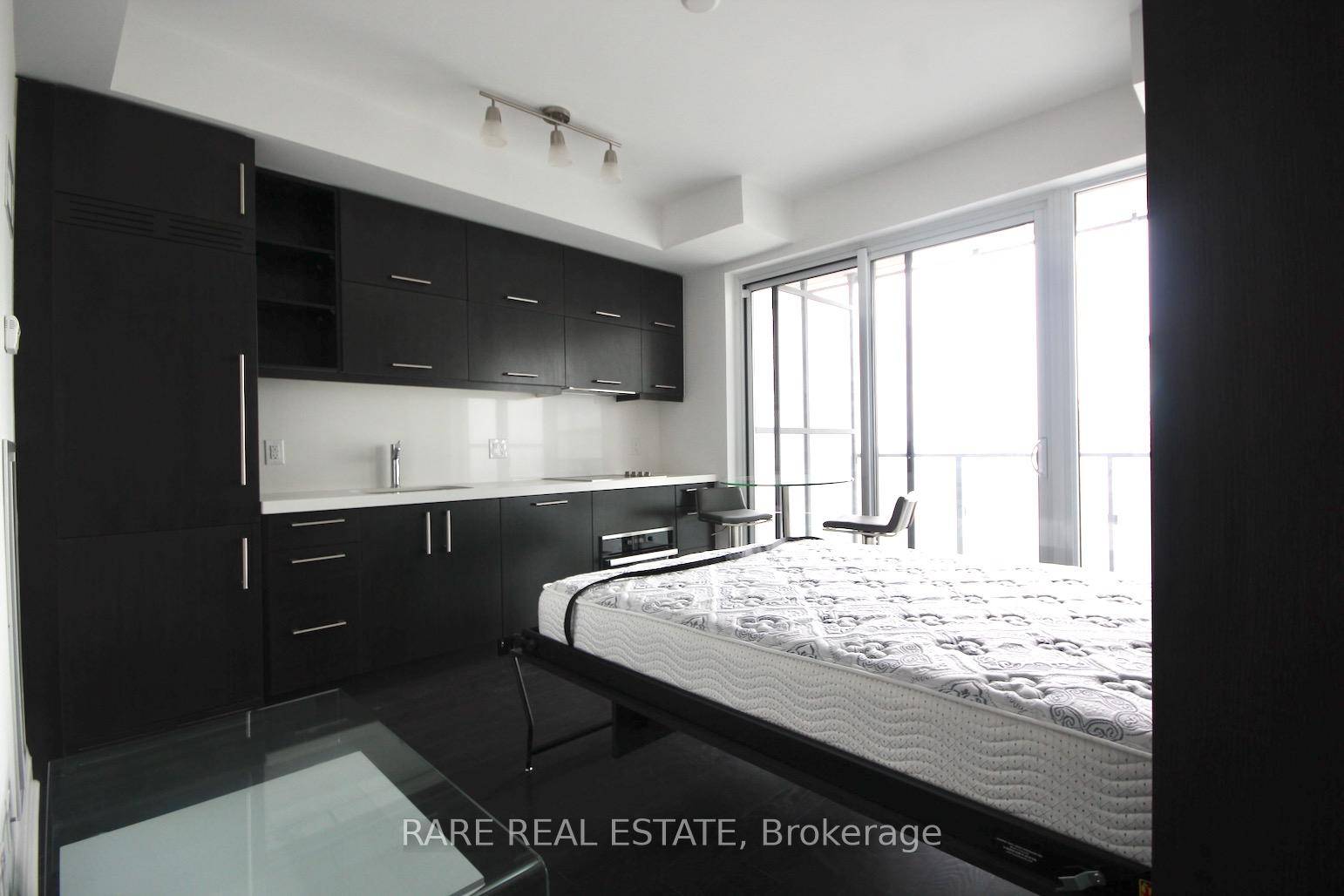Luxury U Condo In The Core Of Downtown 9' Ceiling Furnished Studio 5 Engineered 5 Wide Wood Flooring European Style Kitchen With Integrated Energy Star Appliances Close To Bay amp ...