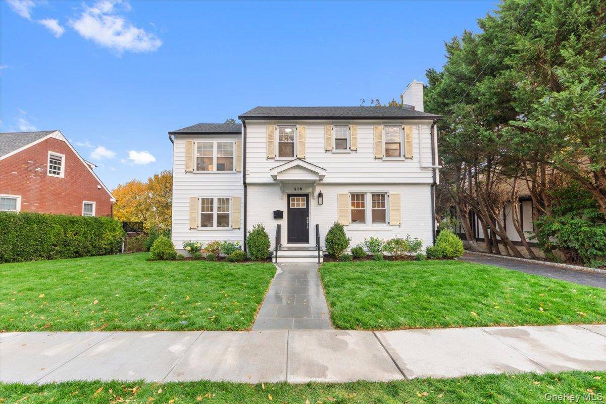 Welcome to 418 Third Avenue, a newly renovated and expanded modern colonial in the heart of the Village of Pelham !
