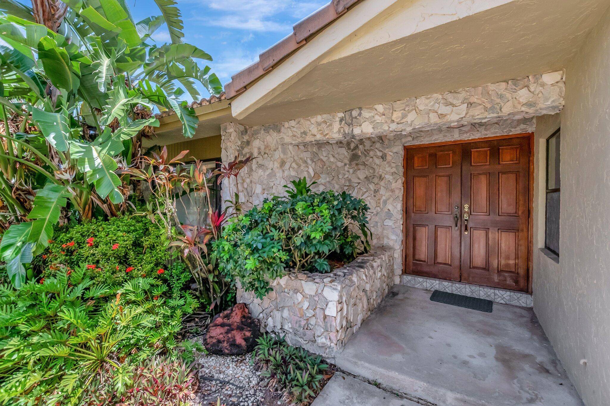Spacious family home on a desirable corner lot cul de sac in a top rated school district !
