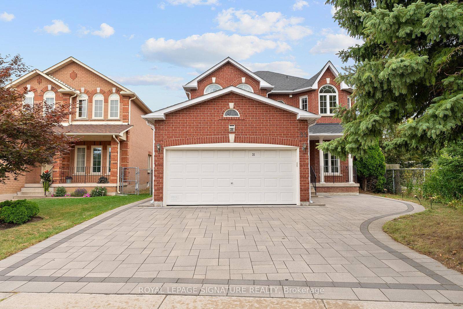 Welcome to 35 Mallory Avenue a beautifully renovated 5 bedroom, 4 bathroom family home backing onto Denison Park and located in one of Markham's most convenient and sought after neighbourhoods ...