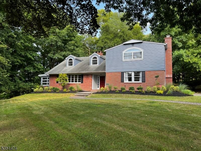 Short Term Rental Available in North Caldwell.