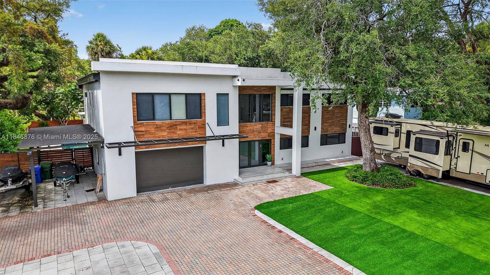 Brand New Custom Built Modern Estate w unmatched attention to detail, design amp ; style for the most discriminating Buyers.