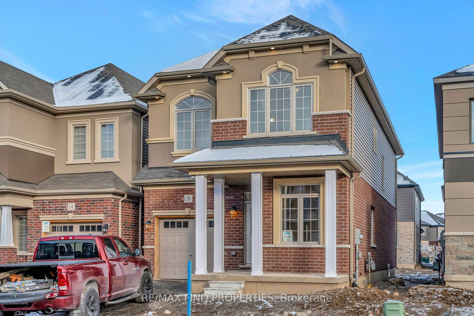Brand new, 2208 sq ft detached home awaits your enjoyment in Brantford's picturesque neighborhood, nestled next to the Grand River !