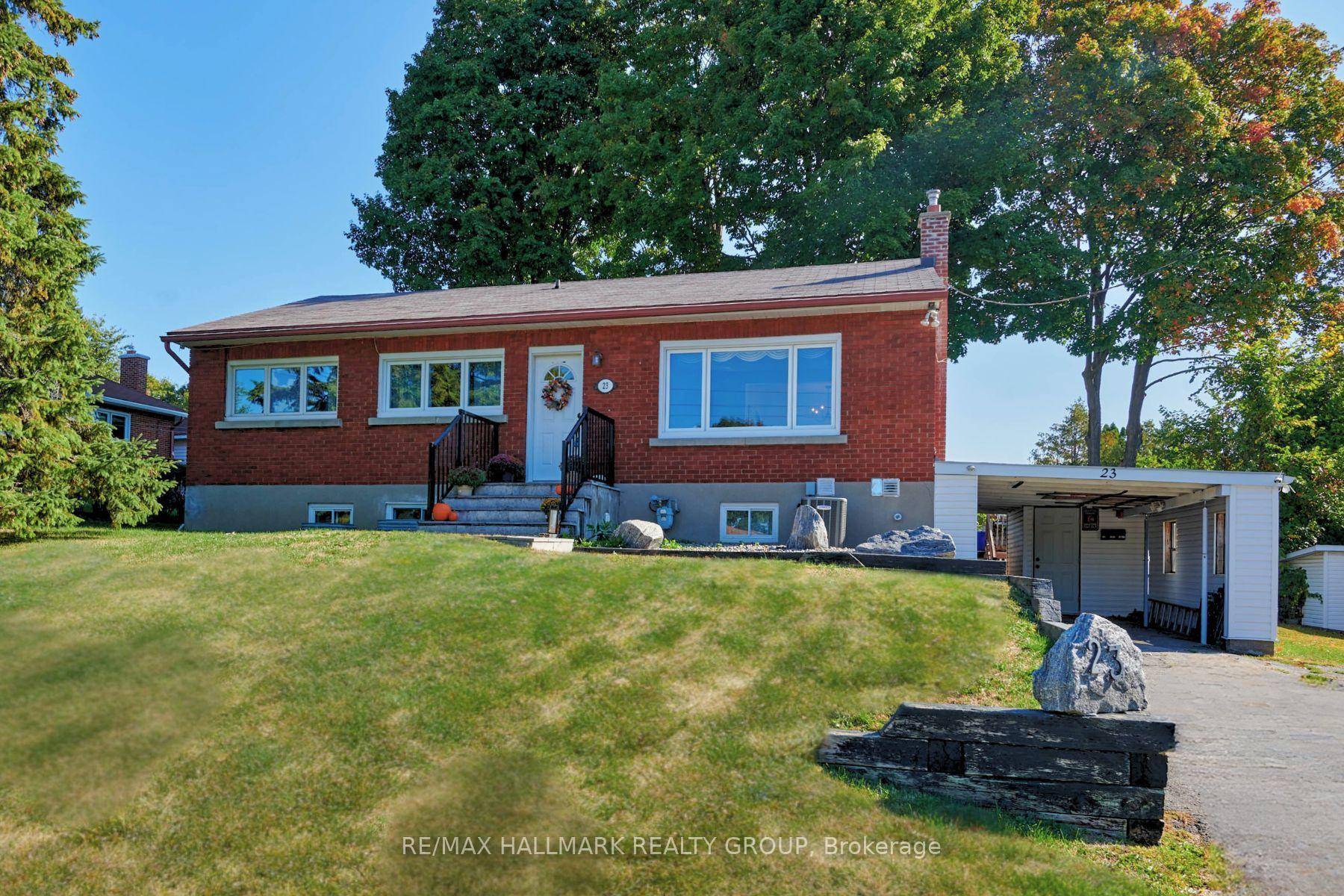 Spacious Brick Bungalow with In Law Suite on Treed 80 x 110 Lot.