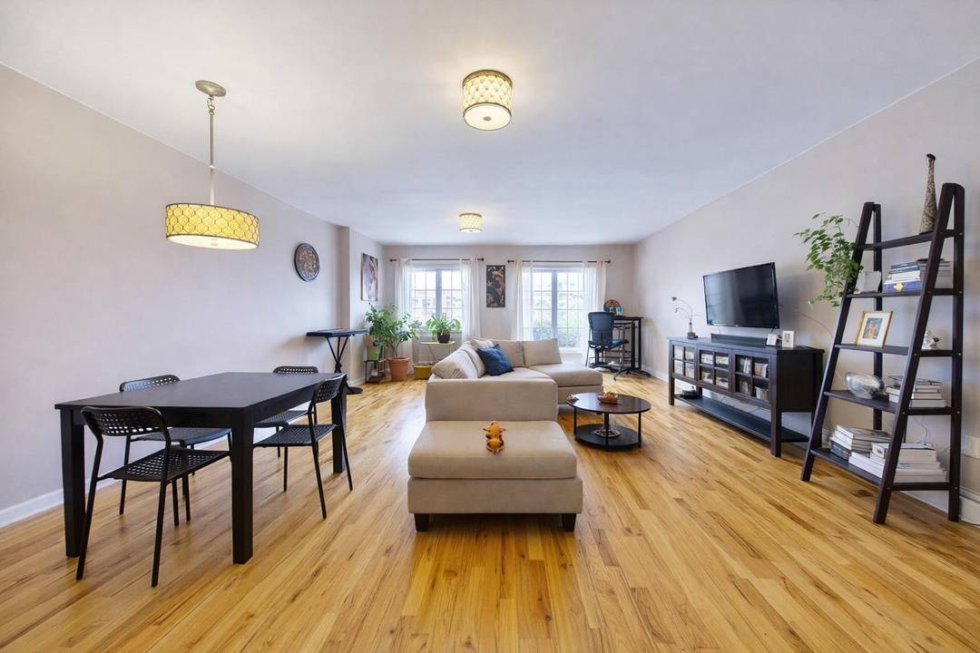 Space, flexibility, and value come together in this nearly 1, 000 square foot two bedroom plus large home office condominium with two full bathrooms and a private balcony.