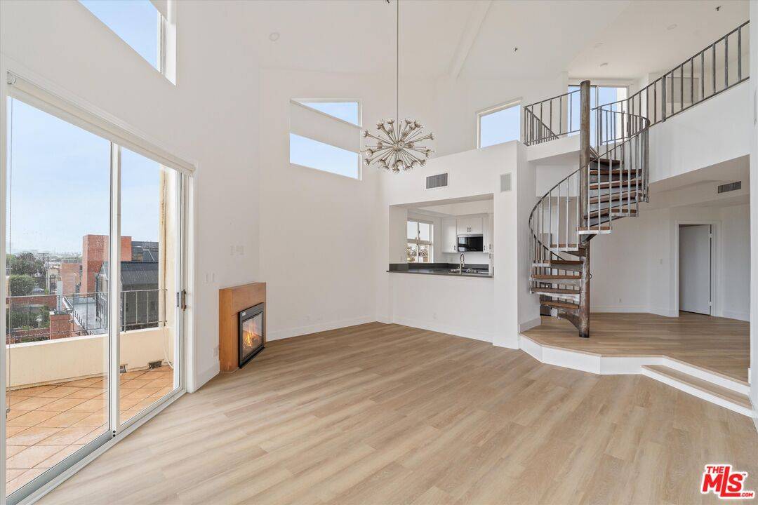 235   Main St 2BR Marina Del Rey La