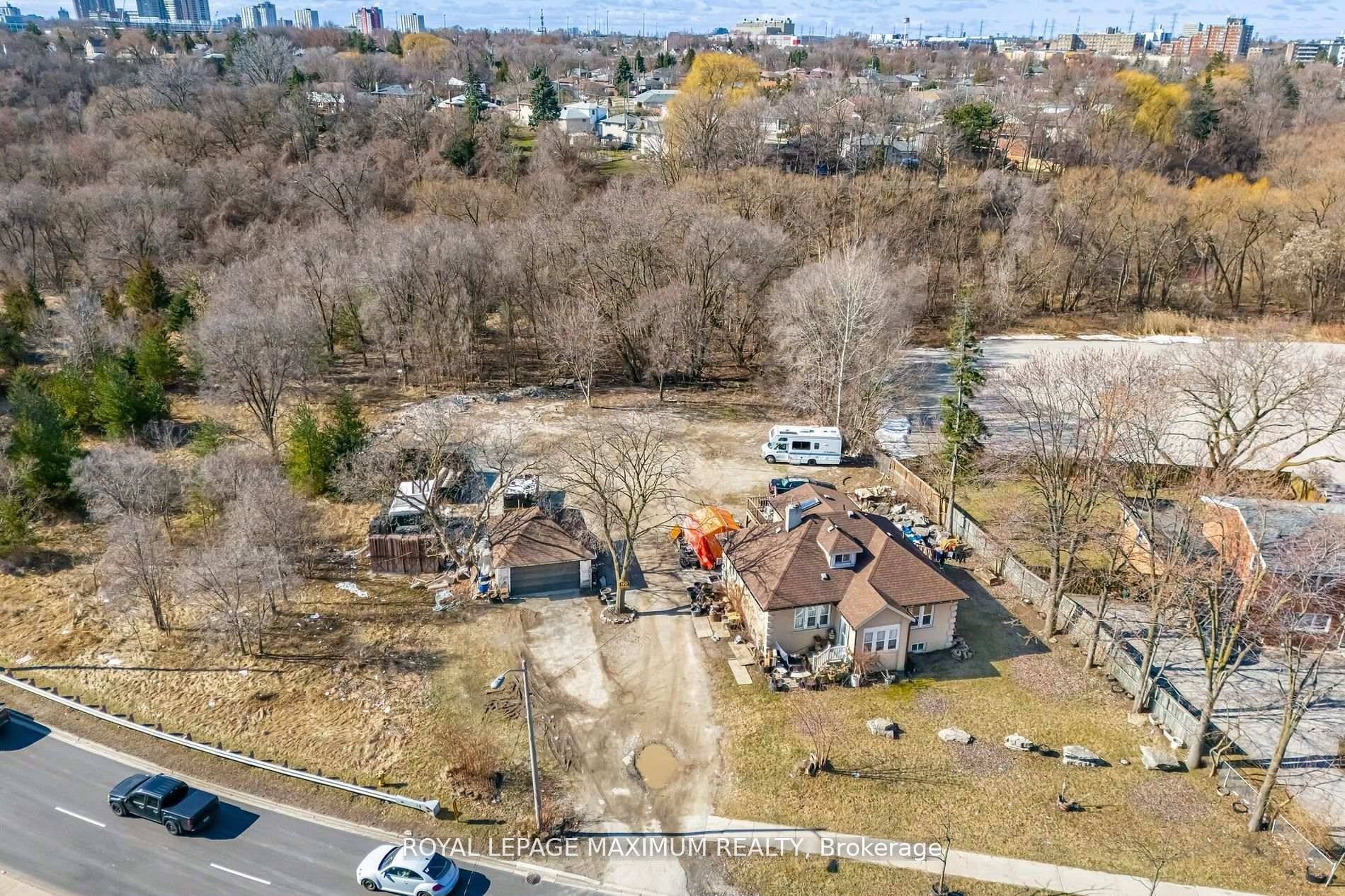 Attention Builders, Renovators and Savvy Investors !