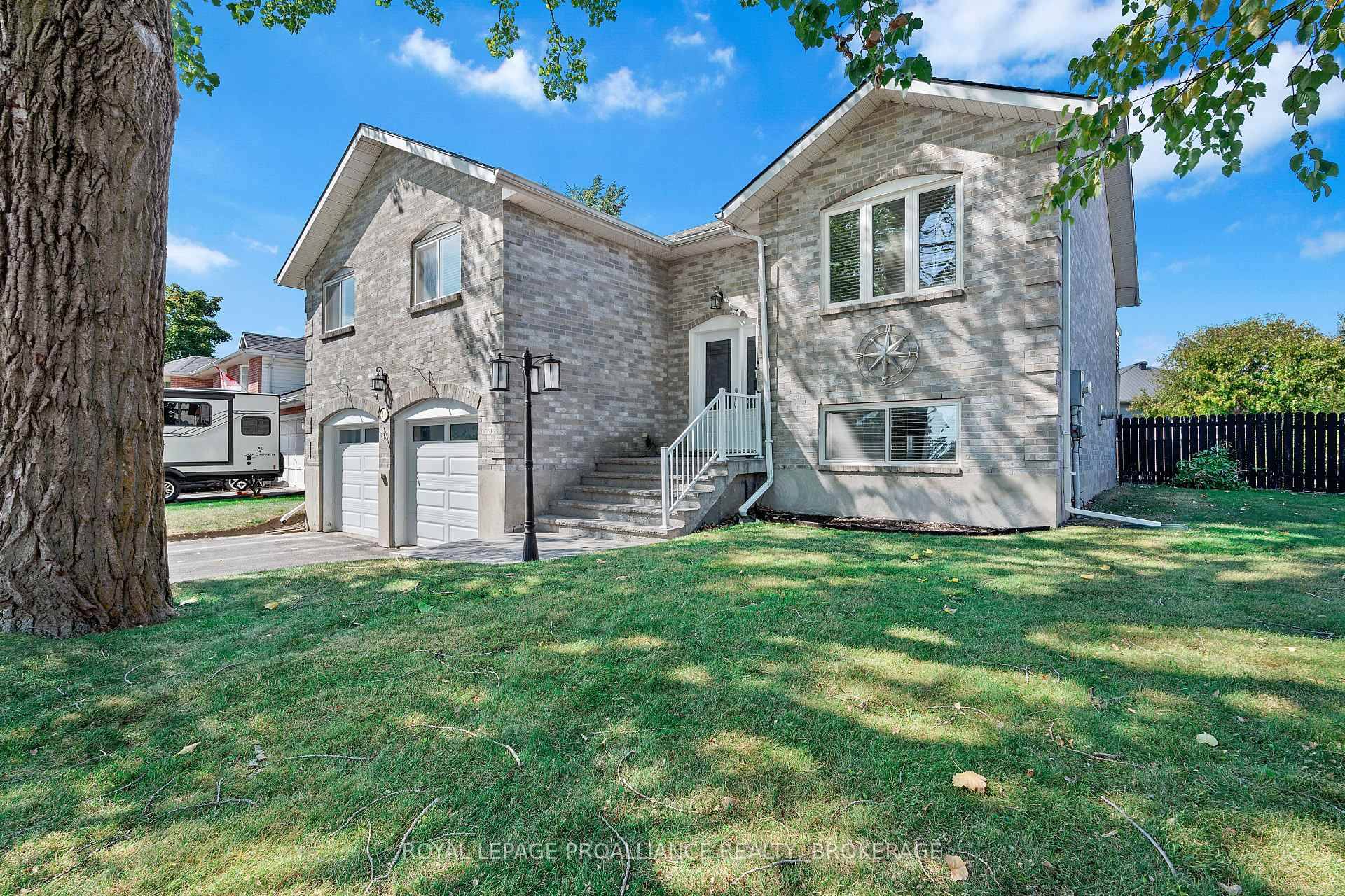 An elevated bungalow in sought after Amherstview offering over 2, 000 sqft of finished living space and full of thoughtful updates welcome to 50 Davey Crescent !