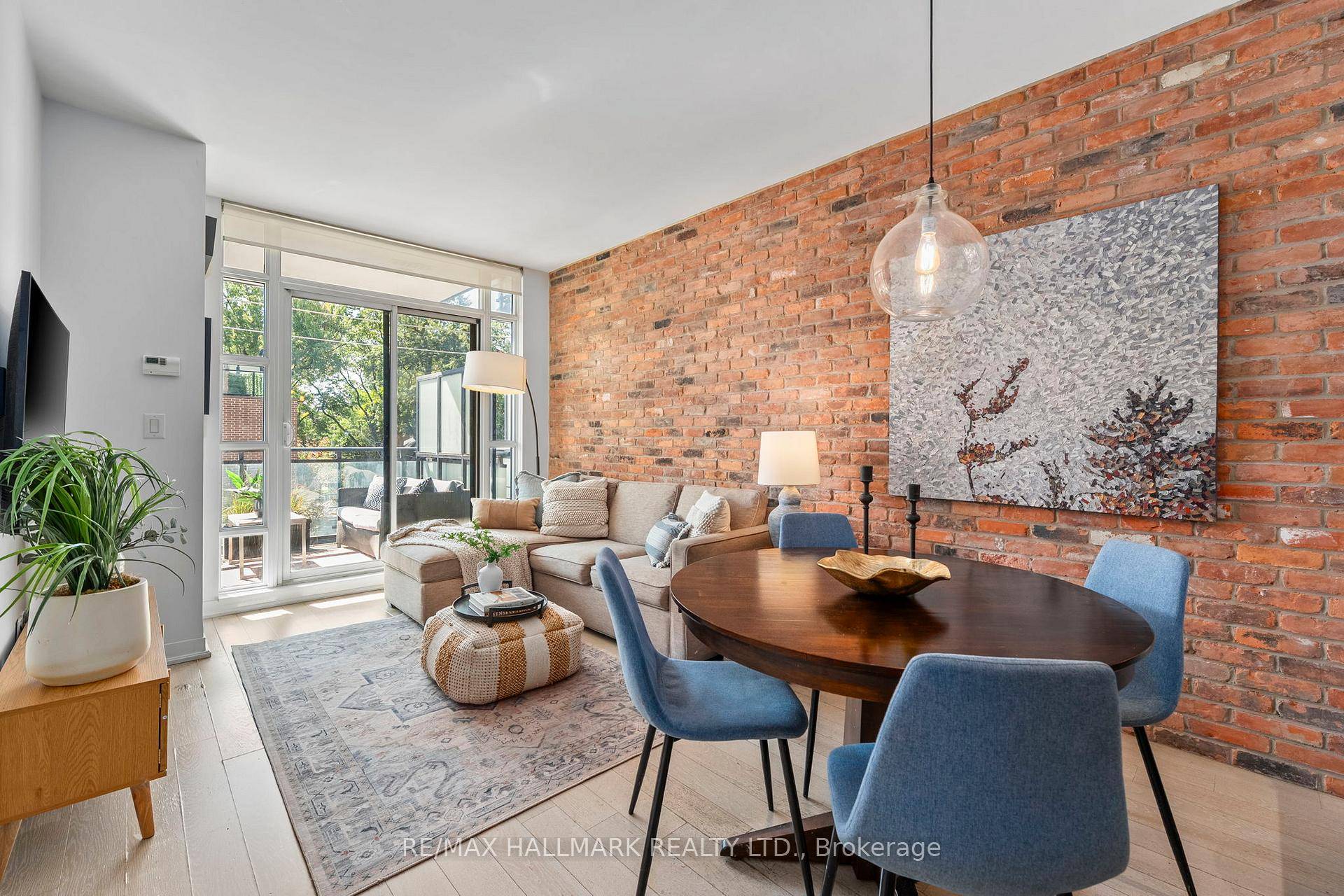 Fabulous Showcase lofts !