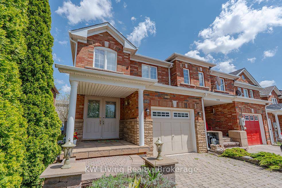 Stunning, Immaculate Freehold Townhome Located in the Highly Sought After Rouge Woods Community of Richmond Hill !