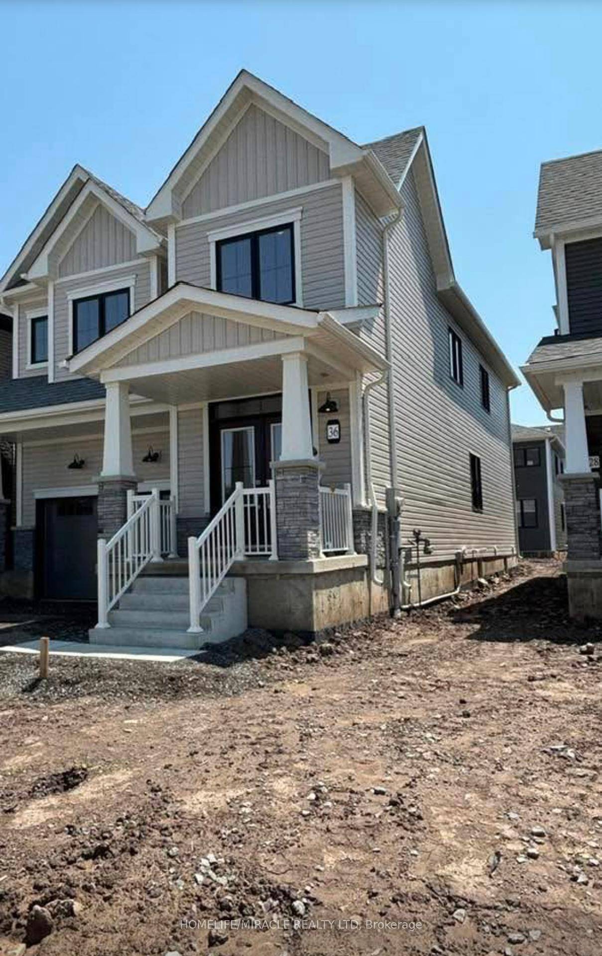 Less than 2 years old beautiful Detached house in one of the best Area in city of Welland.