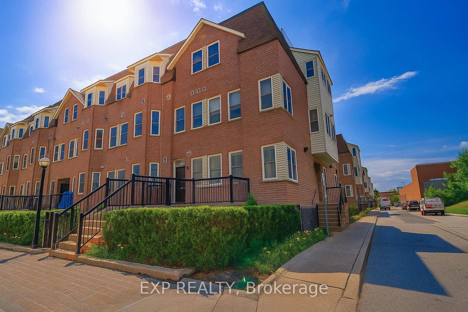 This 2 bedroom, 2 bathroom end unit townhome is in an unbeatable location just steps to the subway, Yorkdale Mall, Outlets, minutes to the Allen Expressway and Hwy 401.