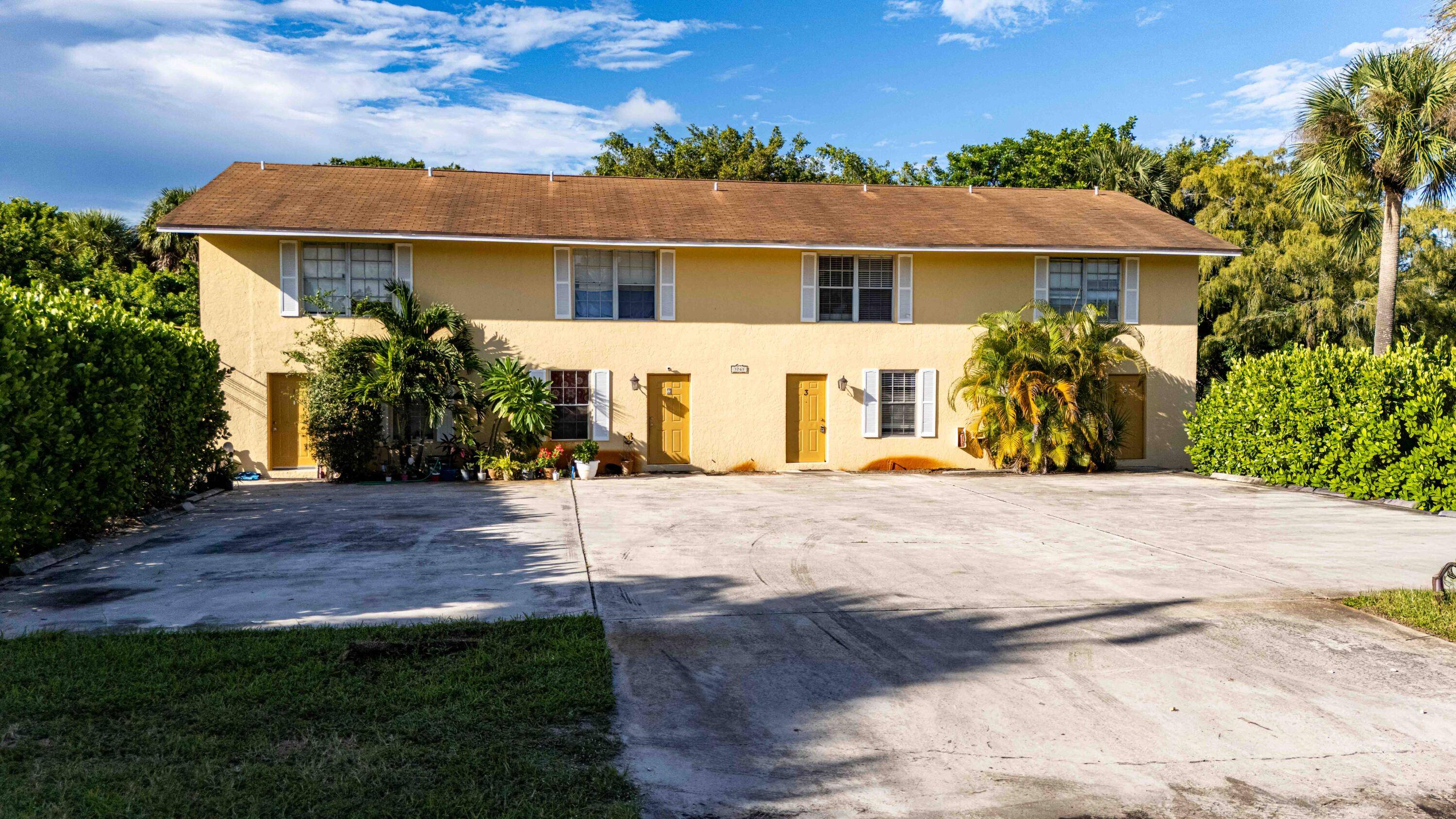 Investor's Dream Quadplex Prime West Palm Beach Location, Excellent investment opportunity !
