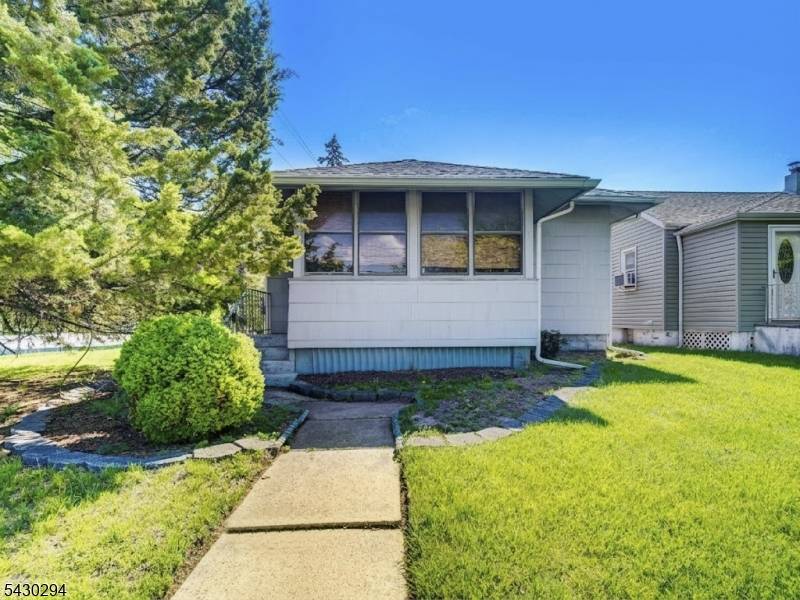 Great opportunity to own two charming homes being sold together in the desirable Tremley Point section of Linden !