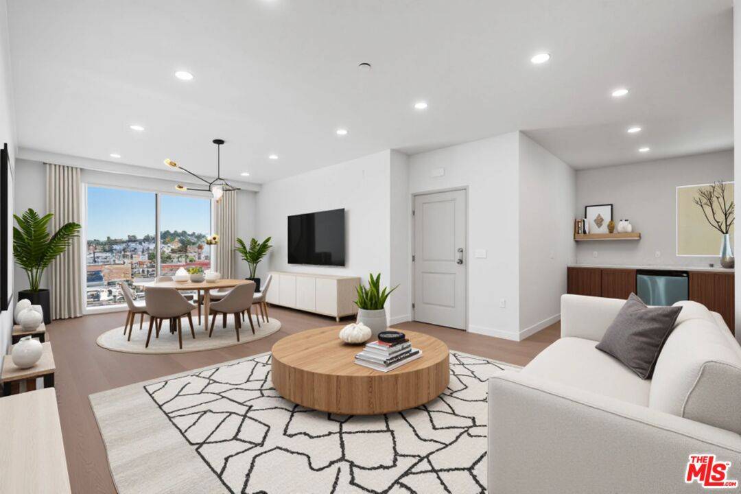 1717  Winona Blvd 3BR Hollywood Hills East La