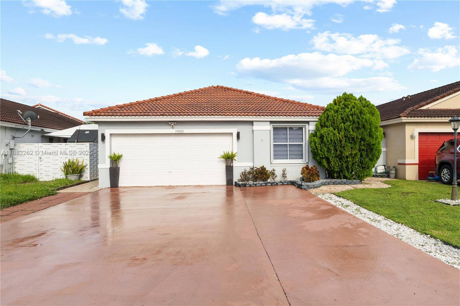 Move in ready gem with income potential !