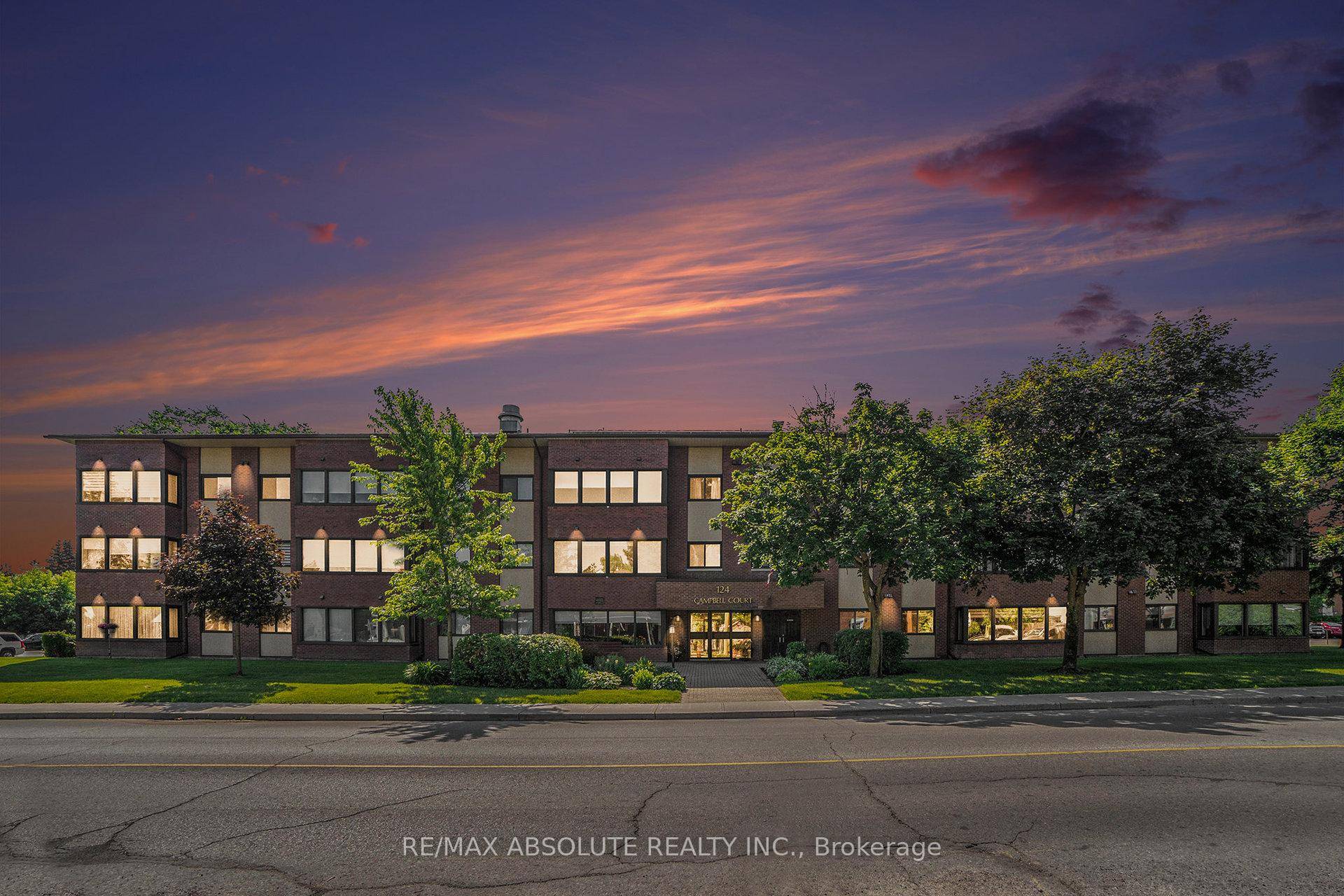 Condo Living at Its Best Welcome to 308 124 Daniel St.