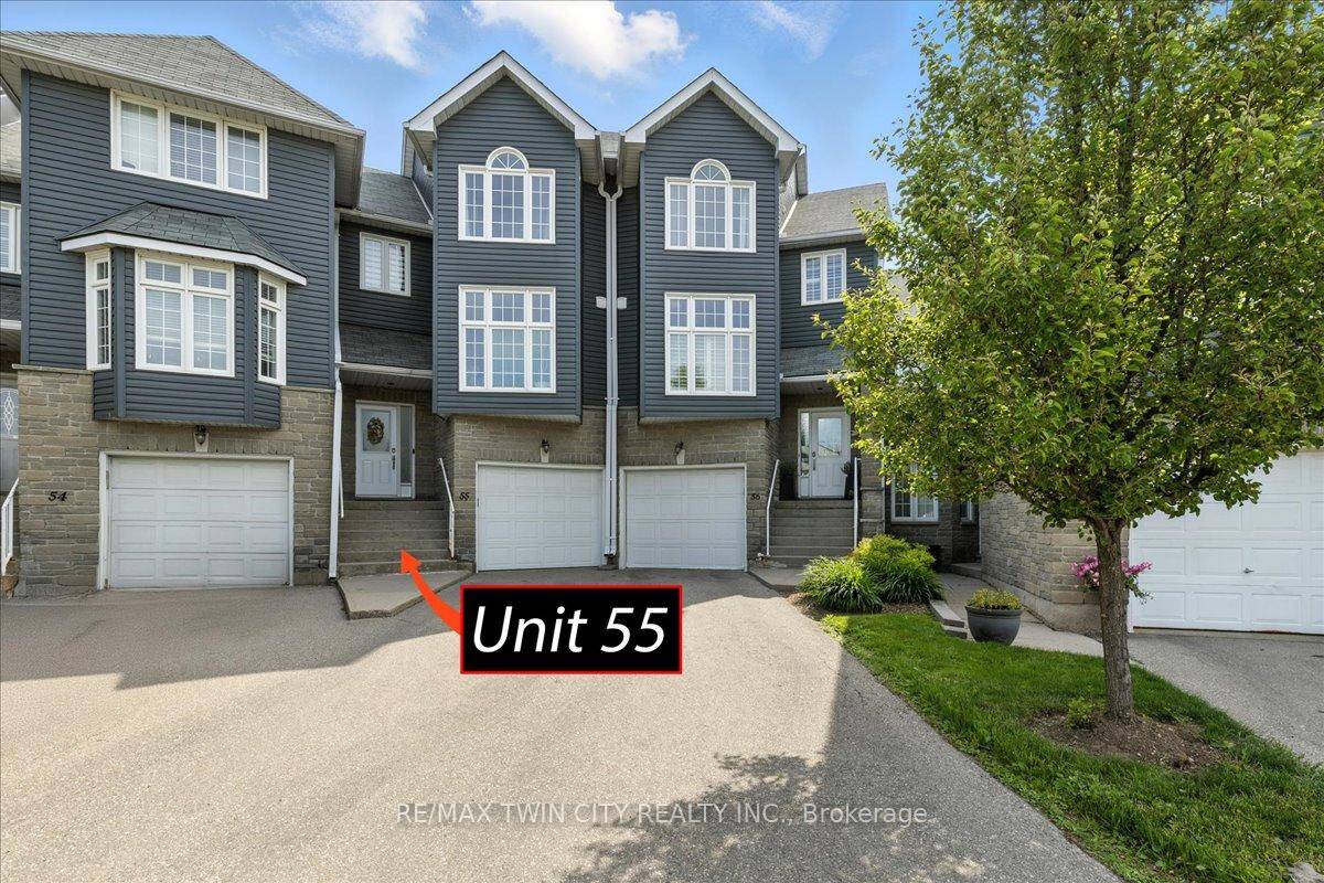 This beautiful townhouse condo has been loved !
