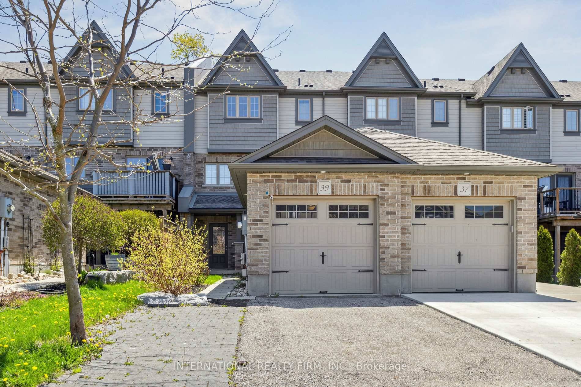 Wow, stunning amp ; renovated FREEHOLD townhouse.