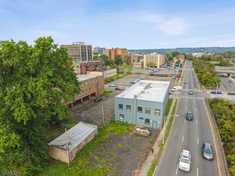 Located in East Orange ? s designated Opportunity Zone, 62 Halsted Street offers a standout 10, 500 SF two story building ?