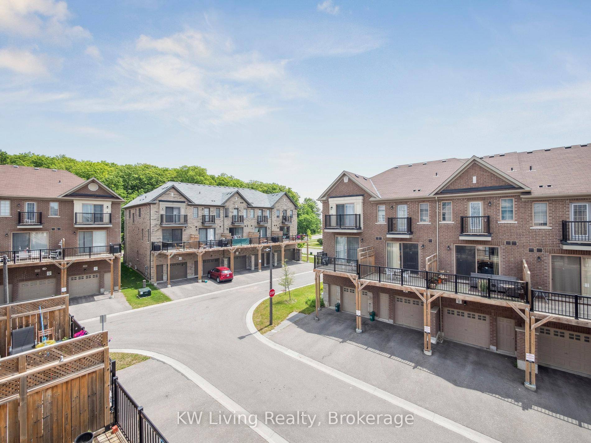 Welcome to this beautiful freehold townhome situated on a quiet street in the sought after Markham Cornell community.