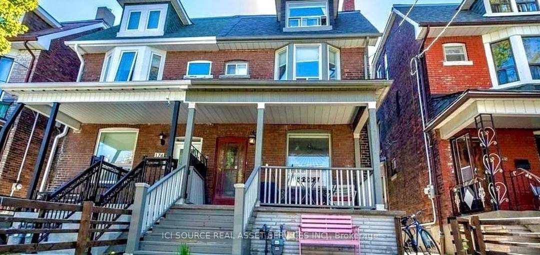 Large, bright 2 bedroom apartment on the main floor of a lovely Annex house.