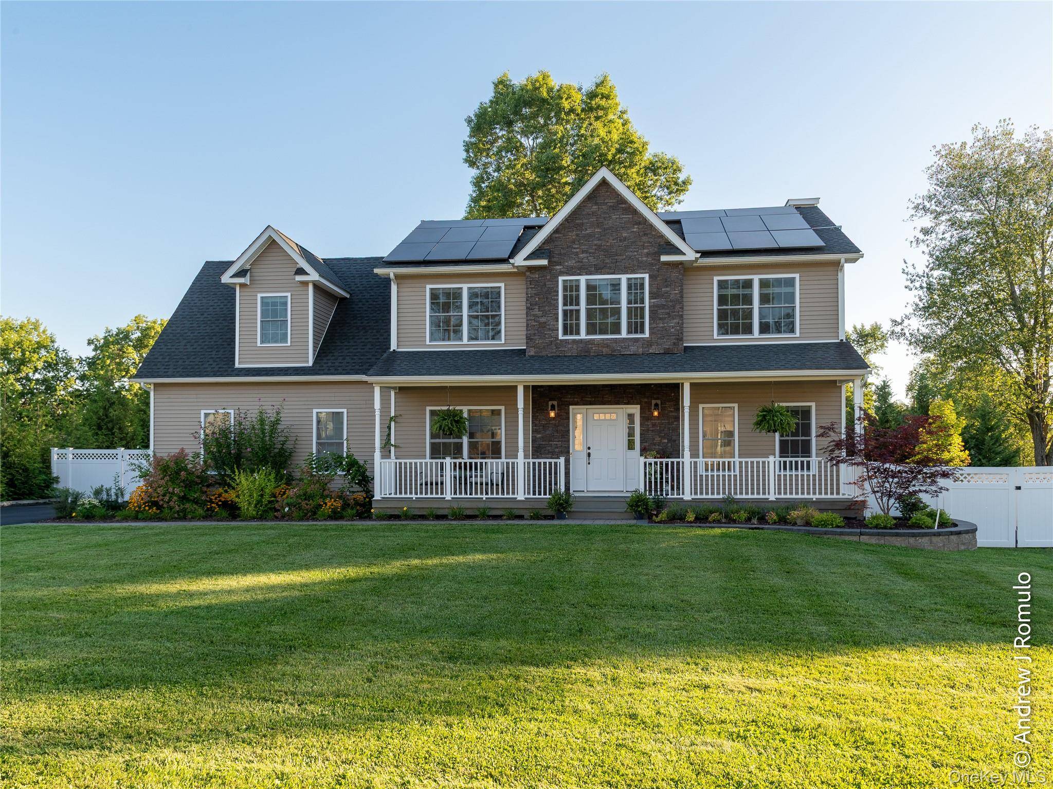 BETTER THAN NEW ! ! ! ! Here you will find your gorgeous 6 bed 4 bath center hall colonial.