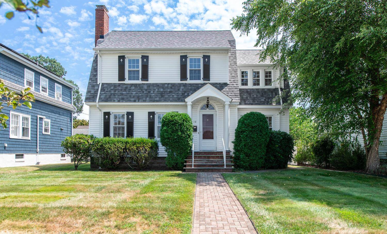 If you have ever had the pleasure of venturing down Kingston Avenue, a lovely tree lined street on Poughkeepsie s highly desirable southside, you would have surely been captivated by ...