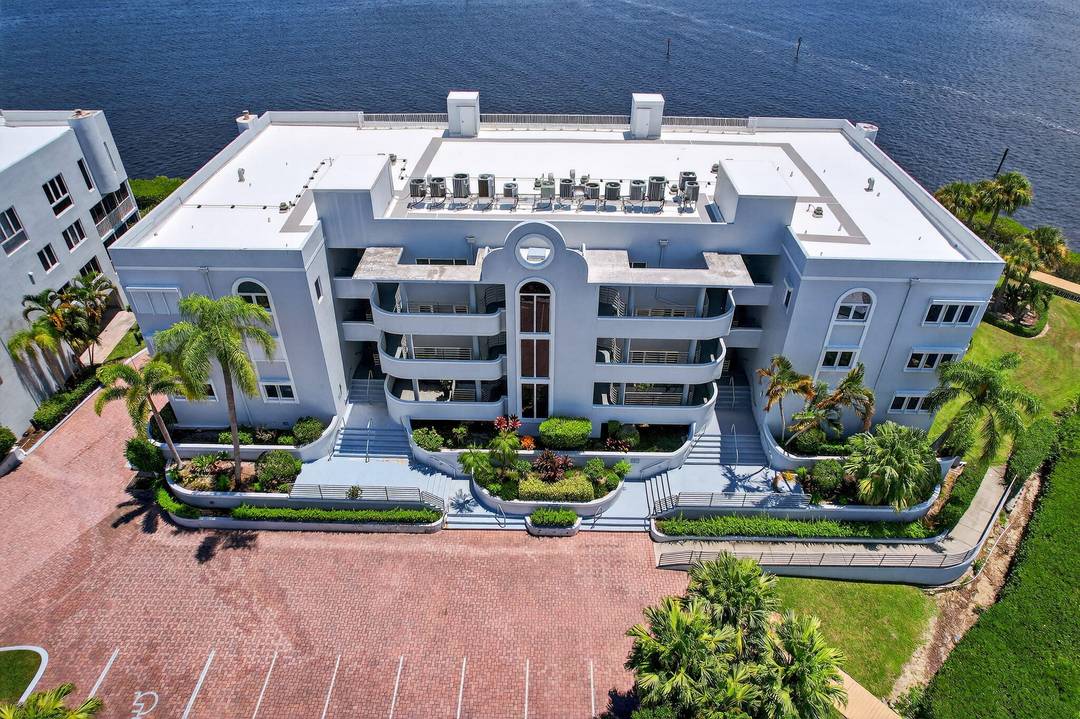 IMAGINE A WIDE WATERFRONT COASTAL CONDO to WAKE UP in EACH DAY !