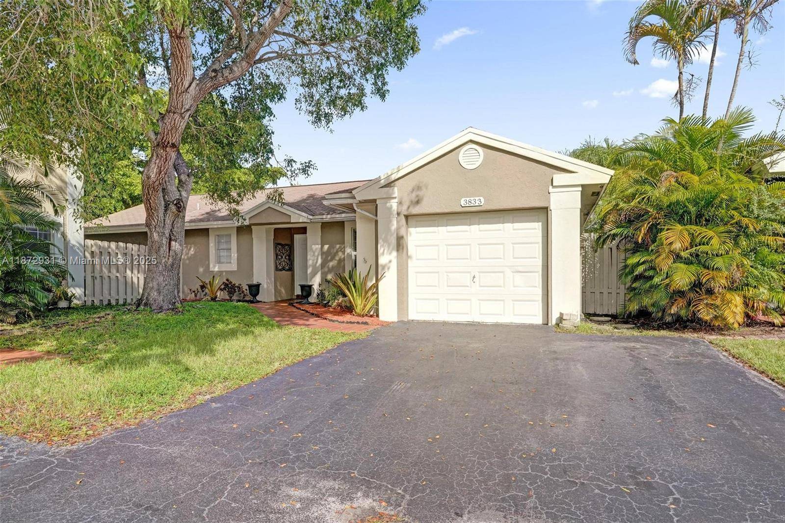 Located in the charming Rhapsody at Welleby in Sunrise, this updated 3 bedroom 2 bathroom home is move in ready.
