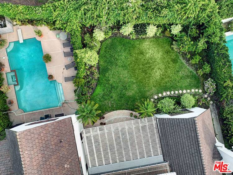 322  N June St 6BR Mid Wilshire La