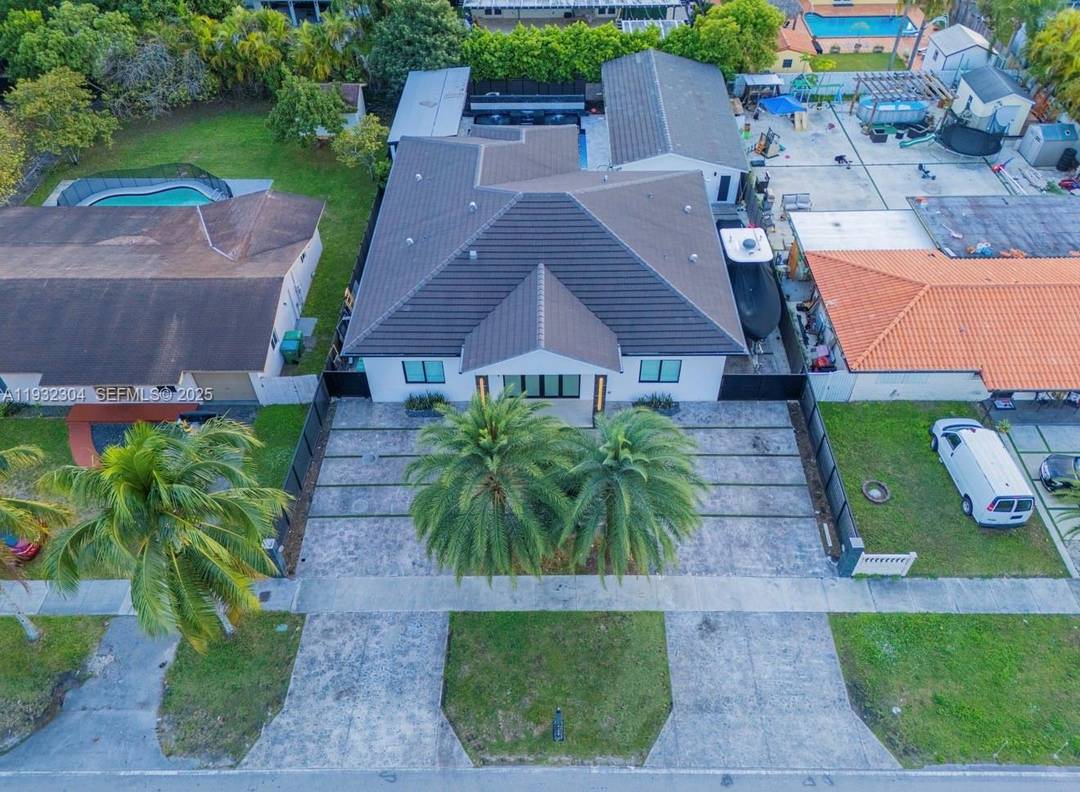 Experience refined Miami living in this custom 2024 residence offering a total of 6 bedrooms 6 bathrooms, thoughtfully designed for luxury, privacy amp ; flexibility.