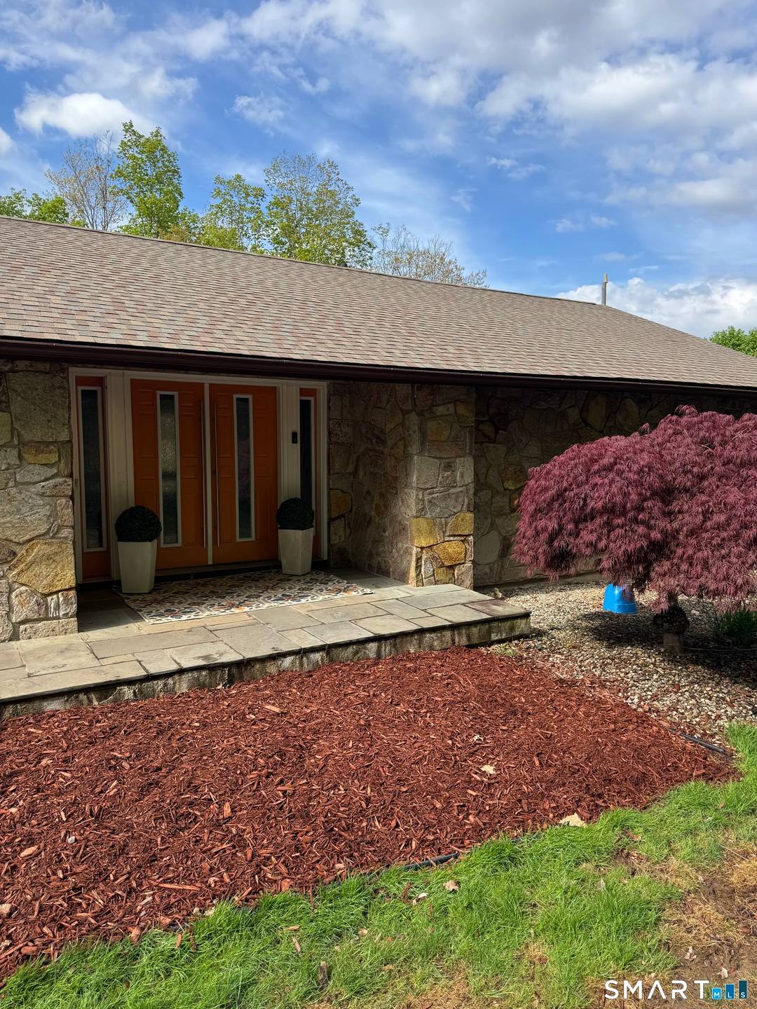 Custom California one level ranch home.