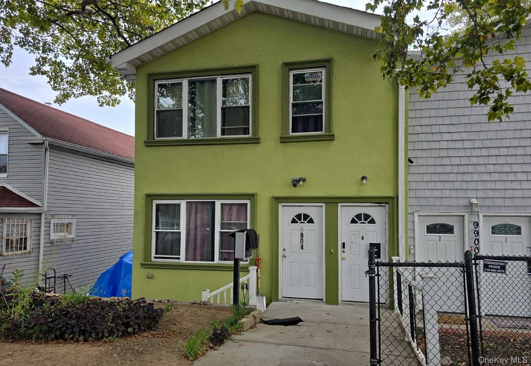 Per public records each floor has 3 bedrooms, 2 full baths, living room dining area and kitchen.