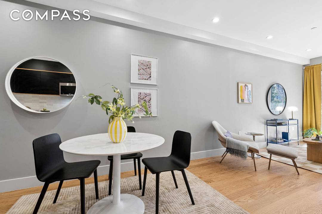 Welcome to Residence 3B, your Crown Heights Haven Discover this bright one bedroom home at 1226 St.