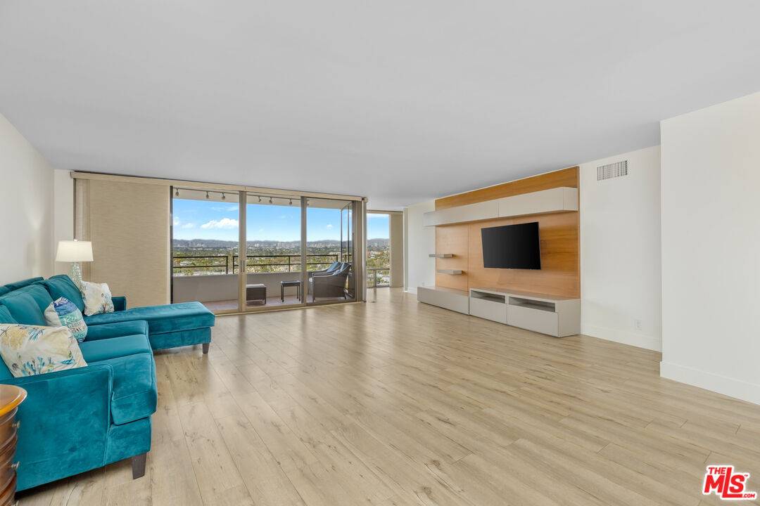 4316 Marina City Dr 2BR Marina Del Rey La