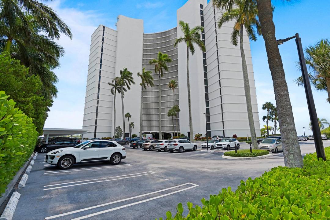 Wonderful Northeast corner unit in the sought after Trianon Building.