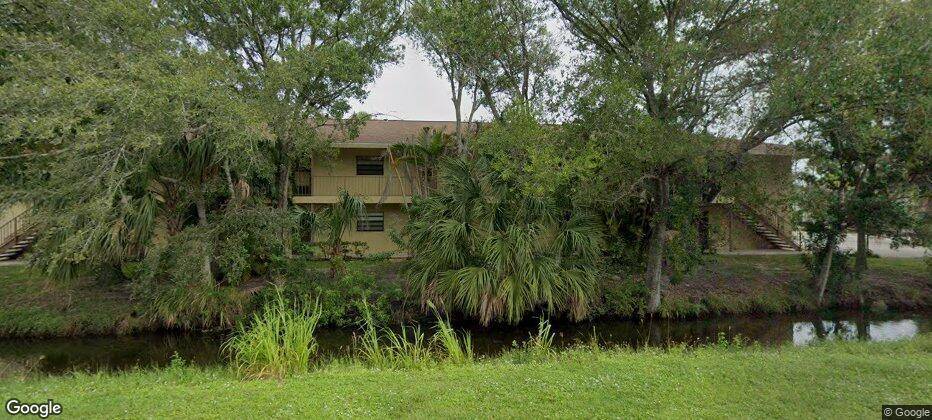 Spacious, Active 55 community in the heart of Vero Beach.