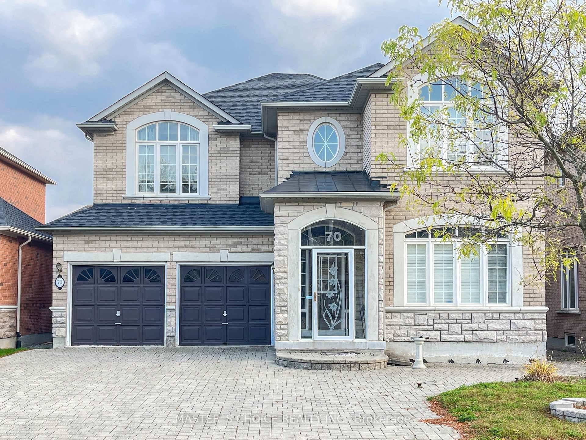 Luxurious Living On Rolling Ravine Community In Jefferson !