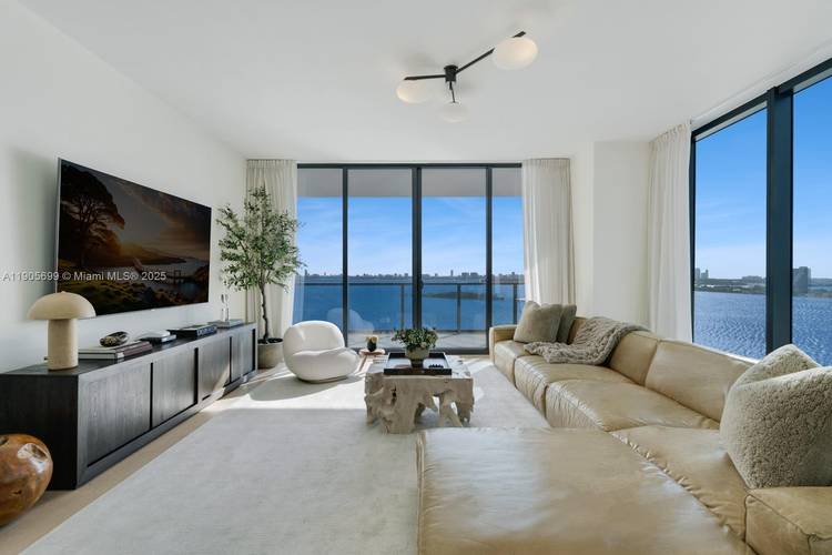 Elegantly curated 3 bed, 4.