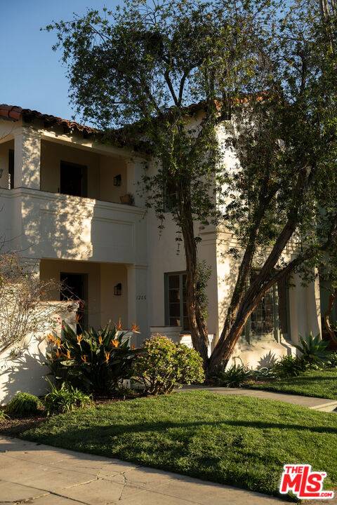 1206 S La Jolla Ave 3BR Beverlywood La