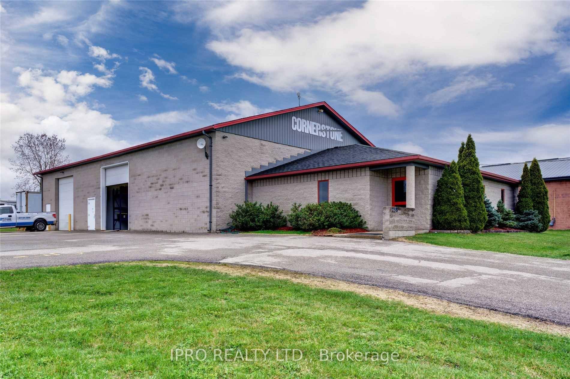 Rare opportunity to lease a freestanding industrial building with highly desirable M3 zoning, allowing for a wide range of permitted uses including auto repair, body shop, warehousing, manufacturing, transport or ...
