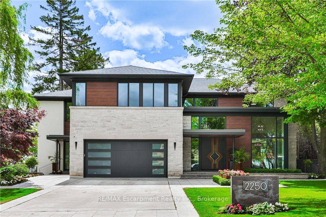 Designed to capture panoramic water views Waterfront luxury awaits at 2250 Chancery Lane W.