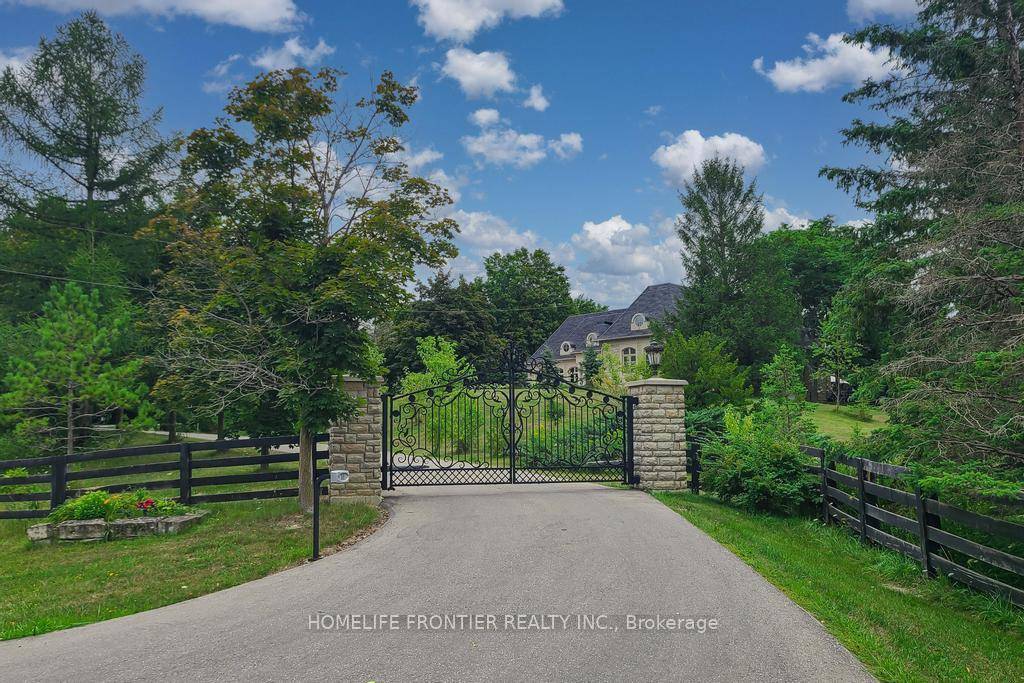 Welcome To Exquisite amp ; Private, Gated Custom Built beautiful Estate Property, Set On The Majestic Rolling Hills 12 Acres of Farm Land In Holly Park, King City, CONVENIENT LOCATION ...