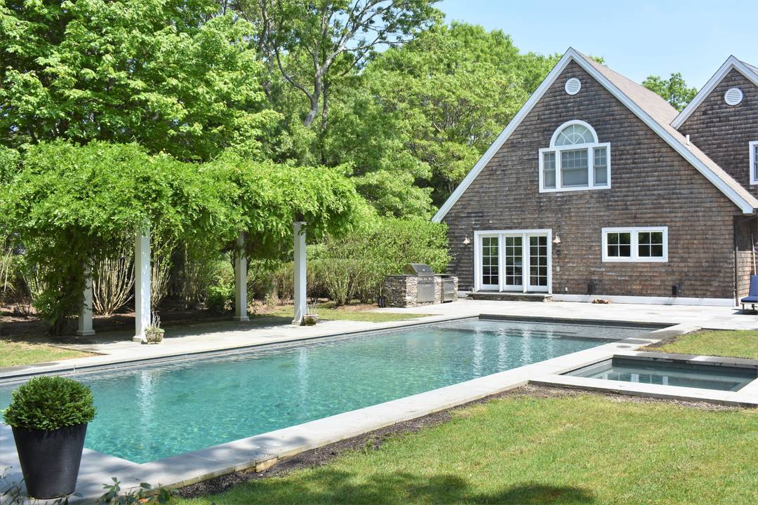 Pristine East Hampton Home with Pool & Spa