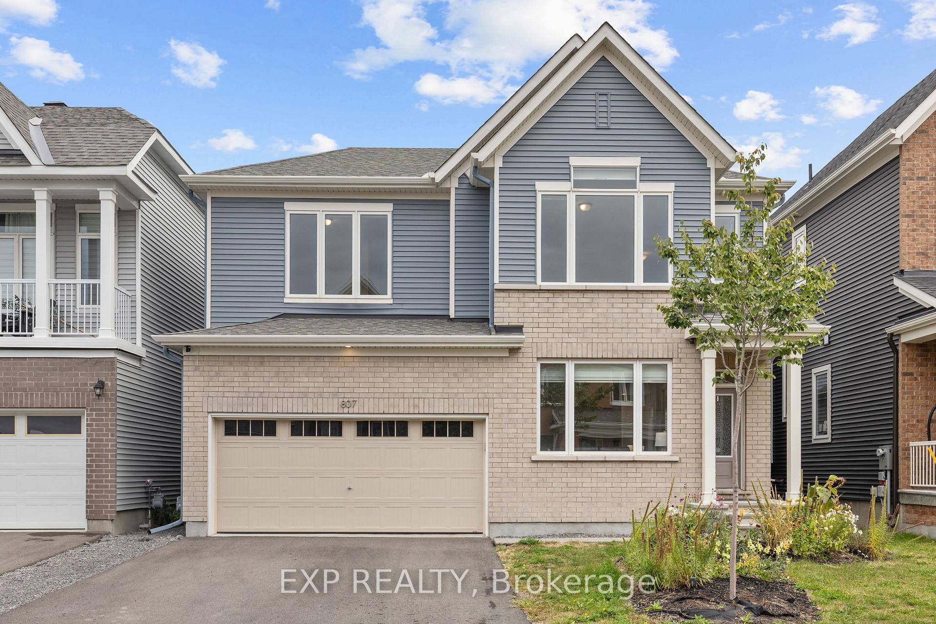 Prepare to fall in love with this Chapel Hill South gem !