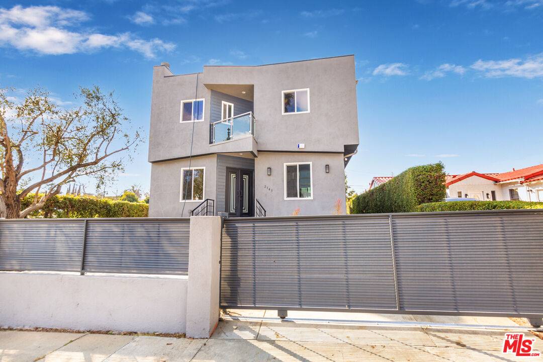 2143 Kerwood Ave 5BR La