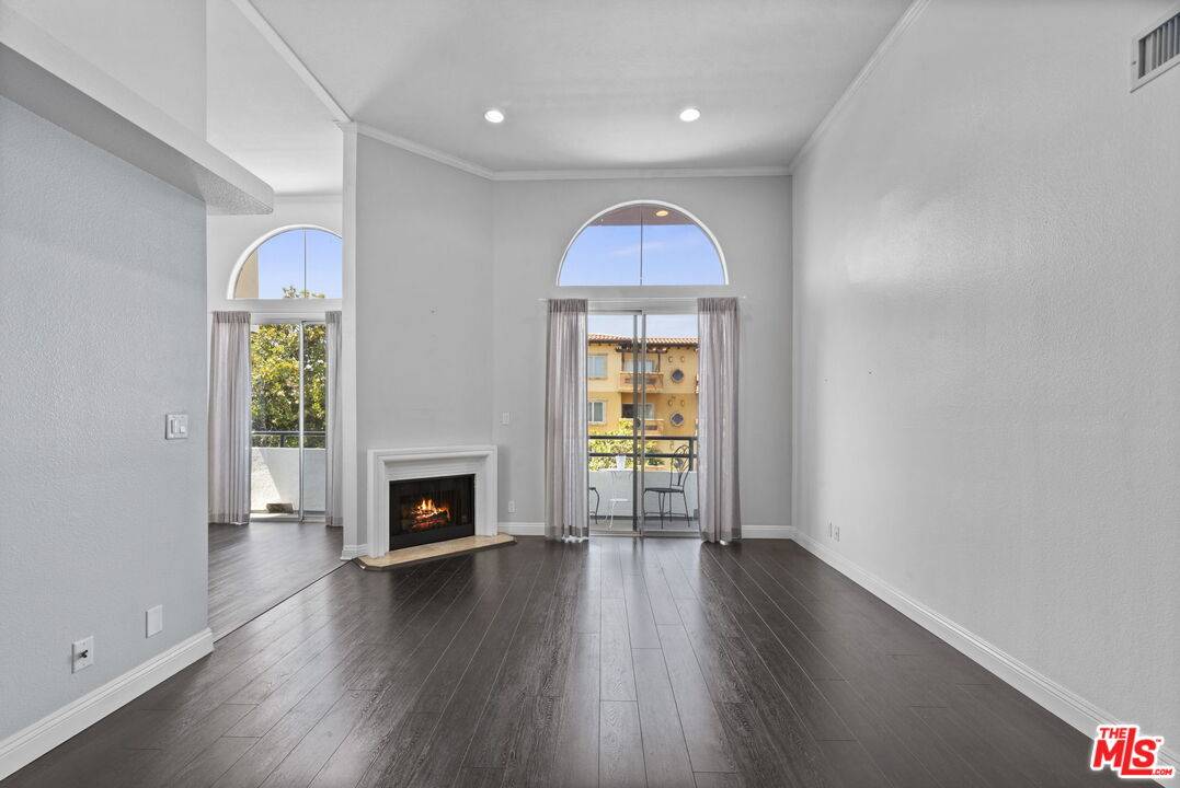 1136  S Shenandoah St 2.0 Beverlywood LA